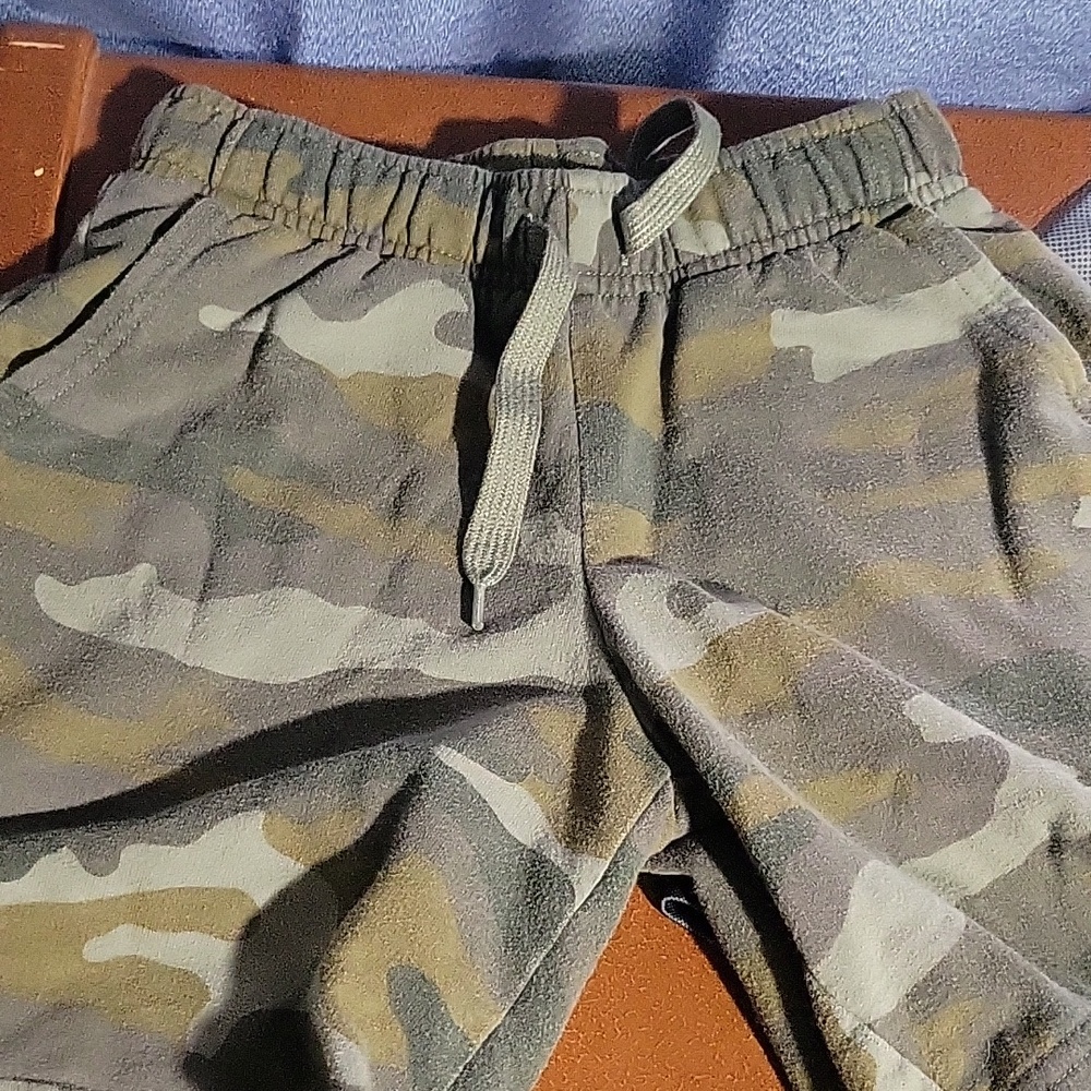 8 Pairs Of Boys Shorts - Picture 16 of 16